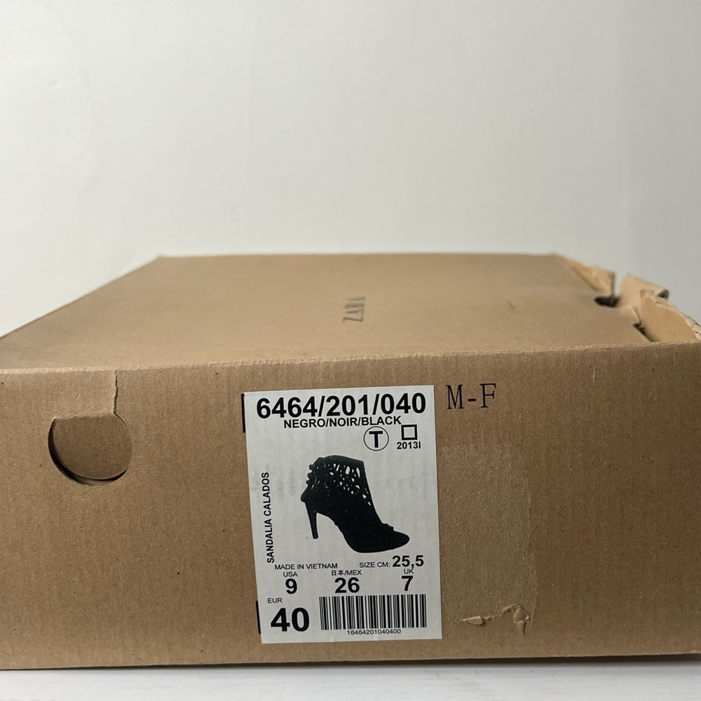 Zara Black Cutout Heels - Picture 12 of 12